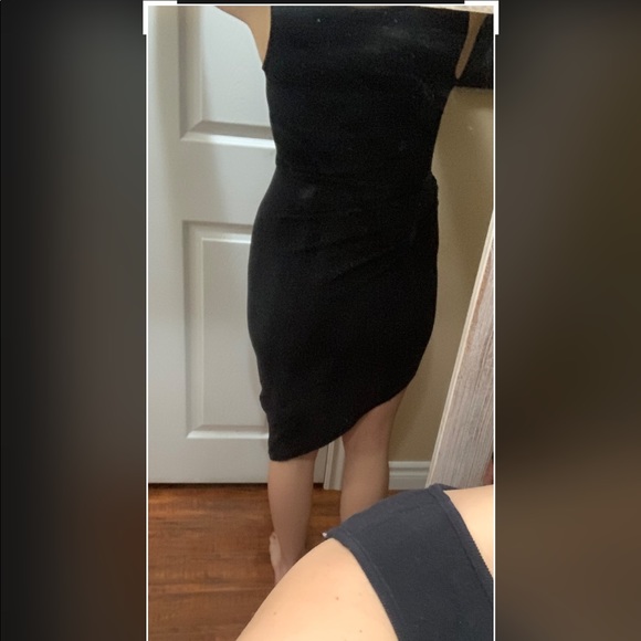 One Love Clothing - Picture 3 of 4